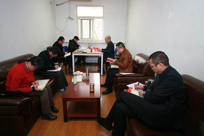 院黨委組織召開中心組（擴大）學習會議(第十二次）