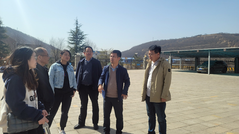 第四黨支部開展“勇當先鋒踐使命，深入一線強黨性”主題黨日活動